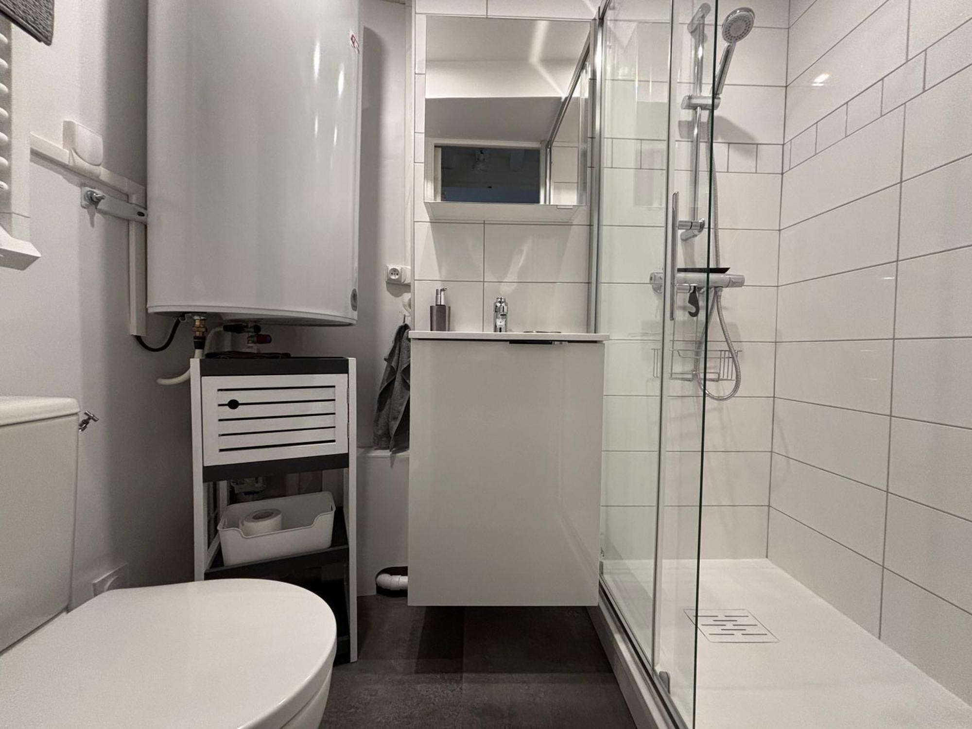 Les Remparts Apt Spacieux 1 Er Etage Renove Joliment Decore Bien Equipe Plein Centre Bayeux Proche Plages Du Debarquement Parking Gratuit A Proximite Dış mekan fotoğraf